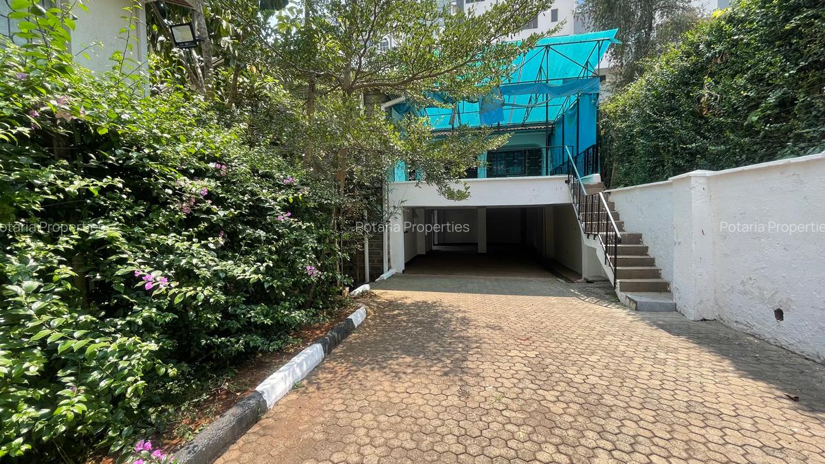 10 Bed Townhouse in Lavington - 1