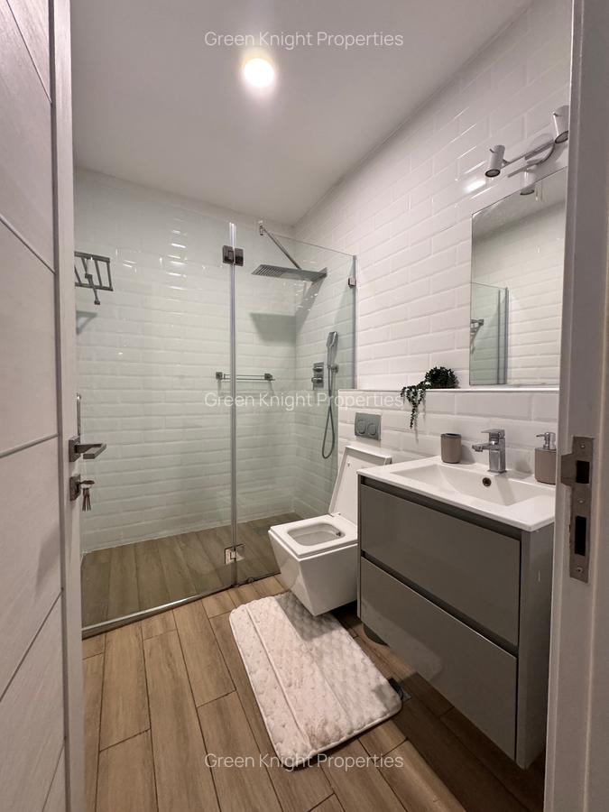 Serviced 2 Bed Apartment with En Suite in Lavington - 8
