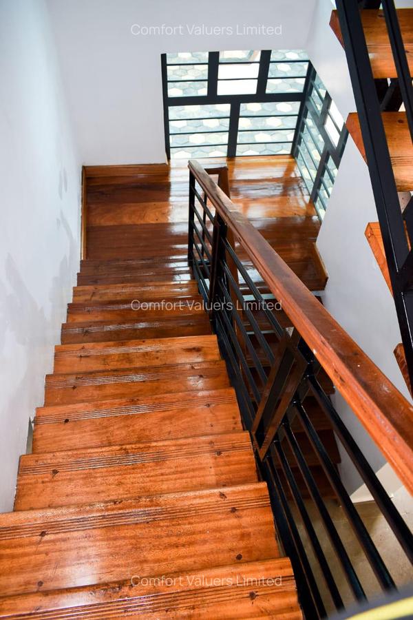 5 Bed Townhouse with En Suite at Ngoingwa Estate - 11