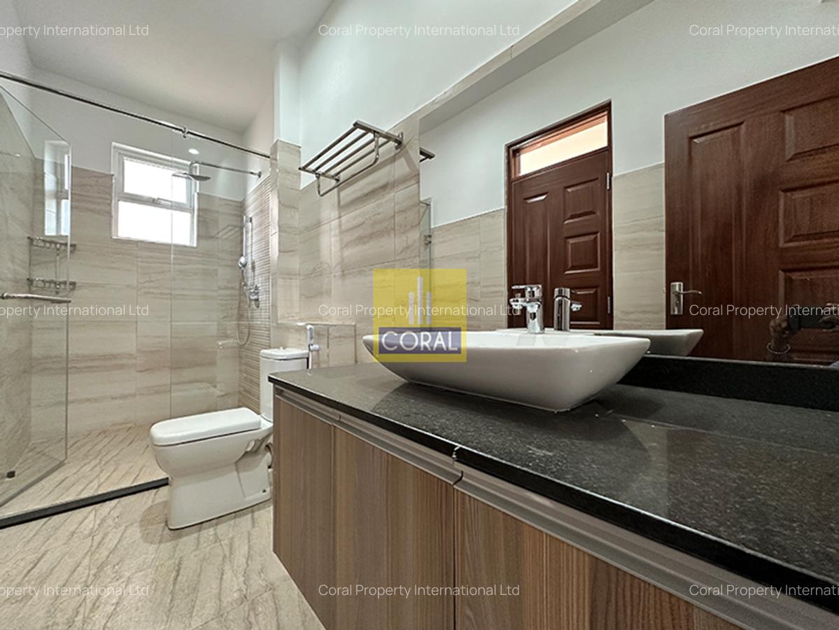 3 Bed Apartment in Parklands - 6