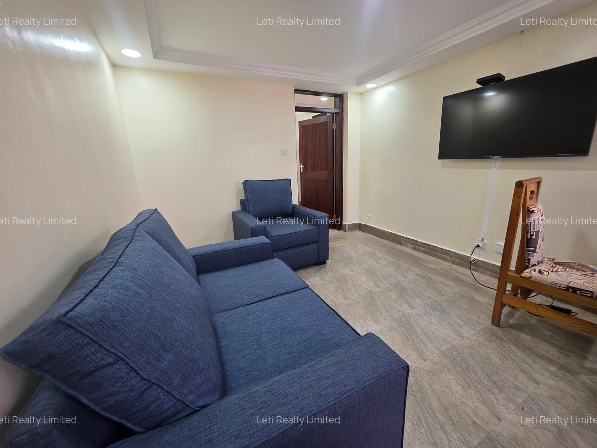 6 Bed Townhouse with En Suite in Langata - 16