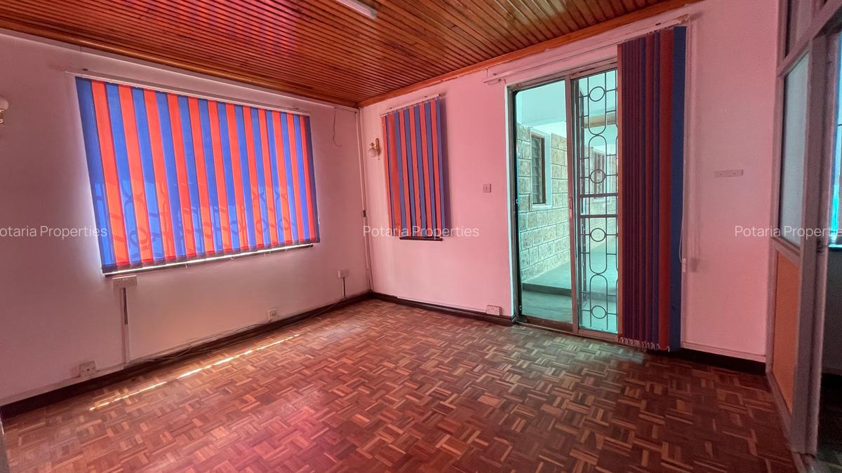 Commercial Property with Service Charge Included in Lavington - 20