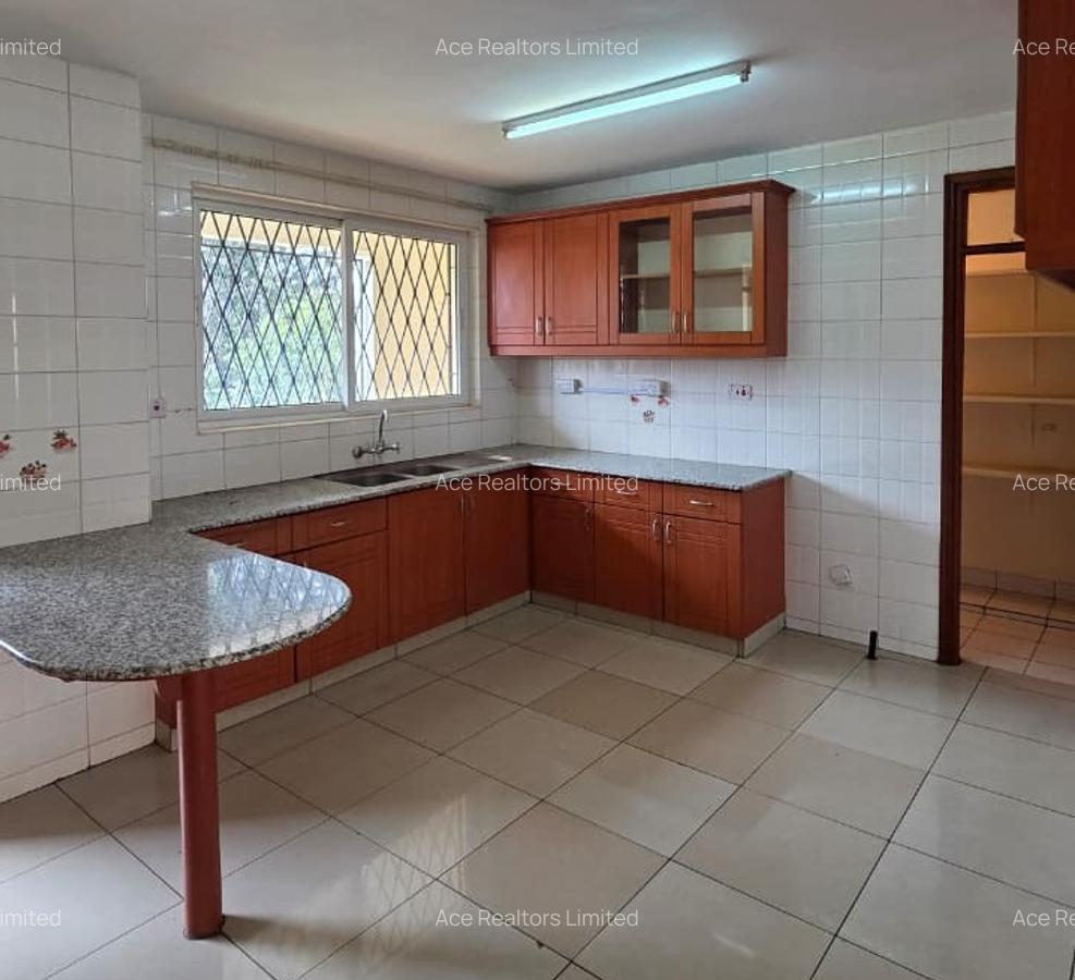 3 Bed Apartment with En Suite at 3Rd Parklands Nairobi - 3