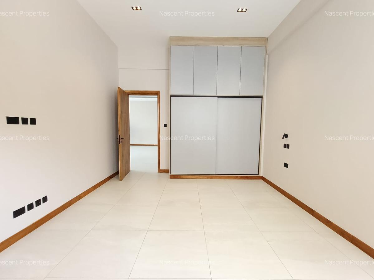4 Bed House with En Suite in Loresho - 6