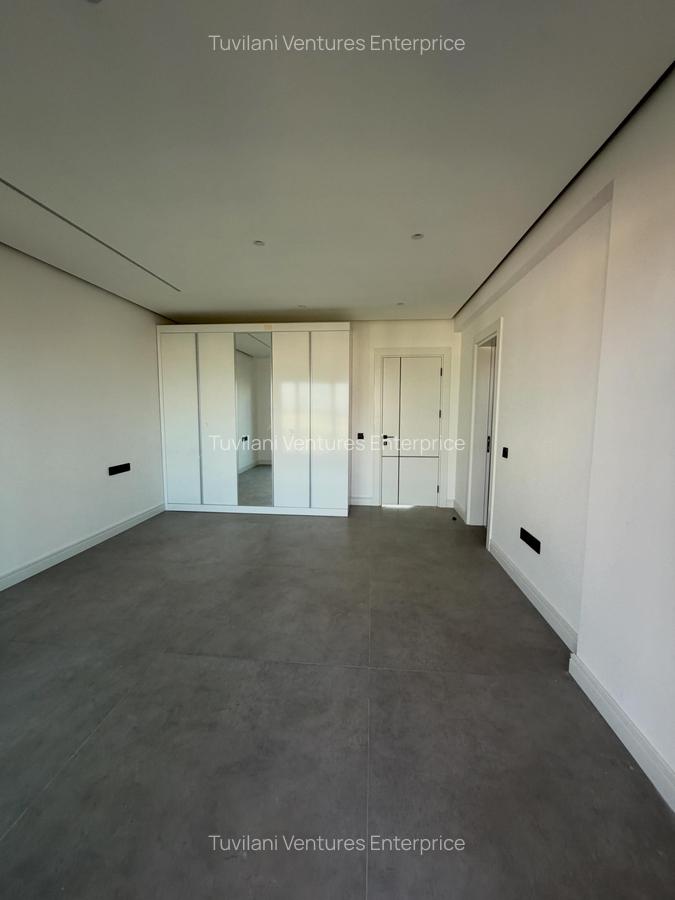Serviced 3 Bed Apartment with En Suite at Nyali Mombasa - 15