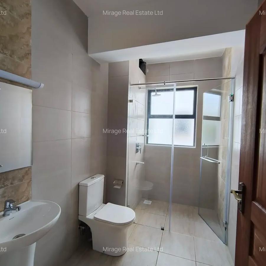 3 Bed Apartment with En Suite in Kileleshwa - 5