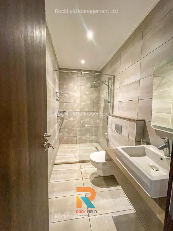 2 Bed Apartment with En Suite in General Mathenge - 14