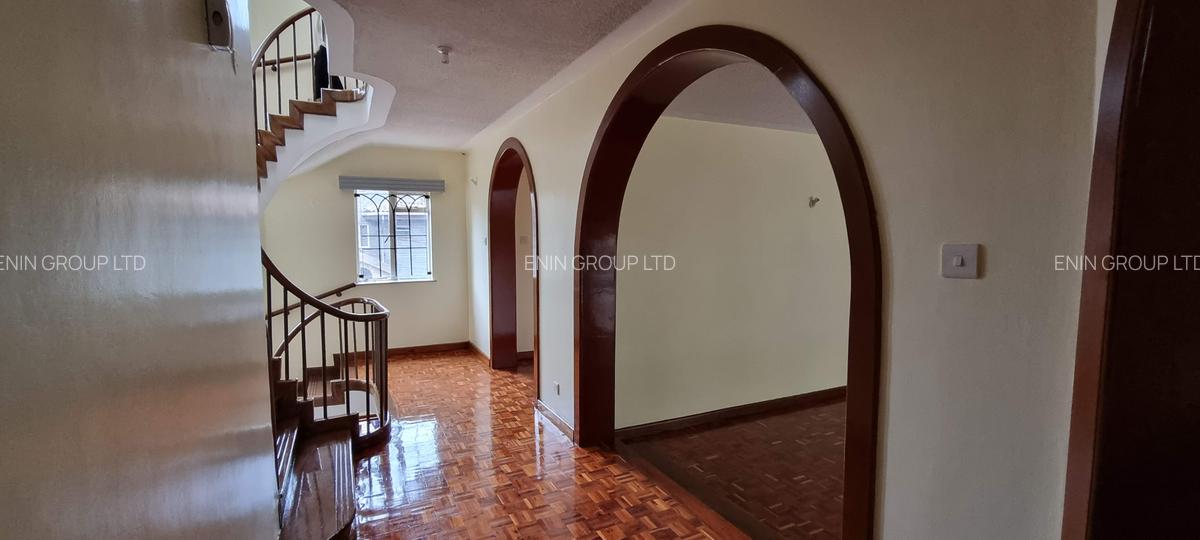 5 Bed Townhouse with En Suite at James Gichuru - 13