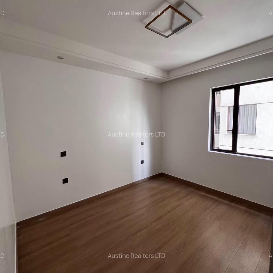 3 Bed Apartment with En Suite at Riverside Drive - 10