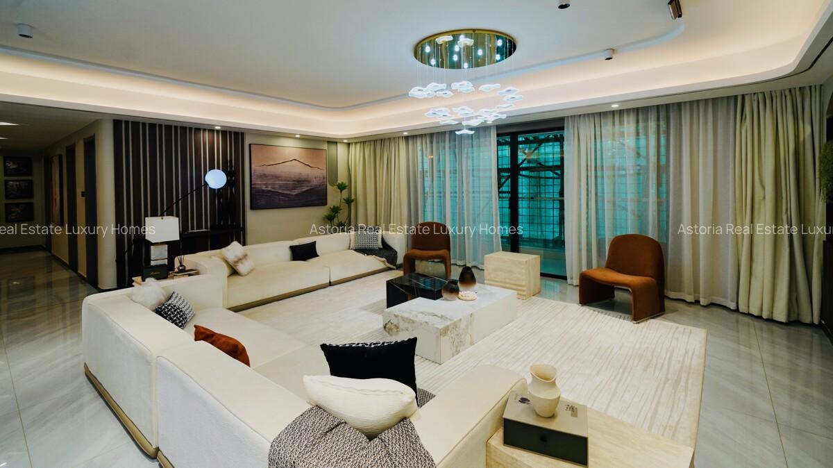 5 Bed Apartment with En Suite at 2026-107 - 11