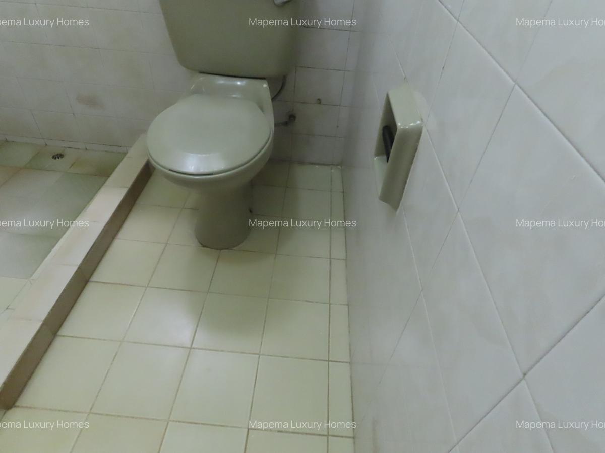 2 Bed House with En Suite at Silanga Road - 8