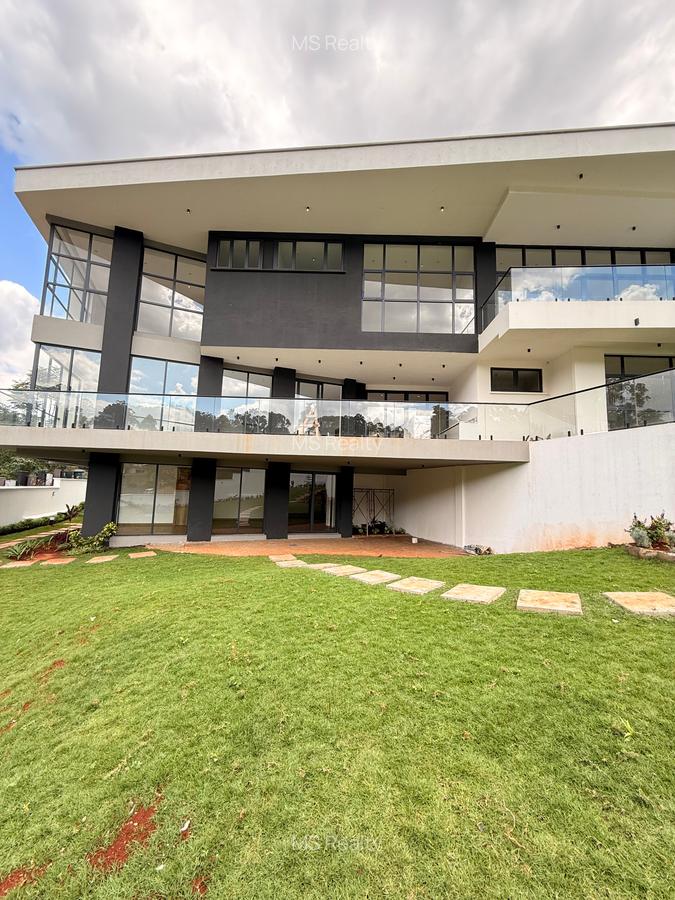 5 Bed House with En Suite in Nyari - 14
