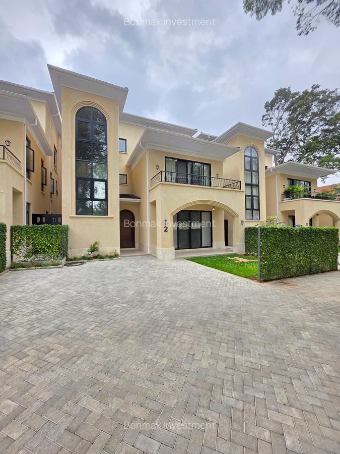 5 Bed Townhouse with En Suite at Lavington Green - 2