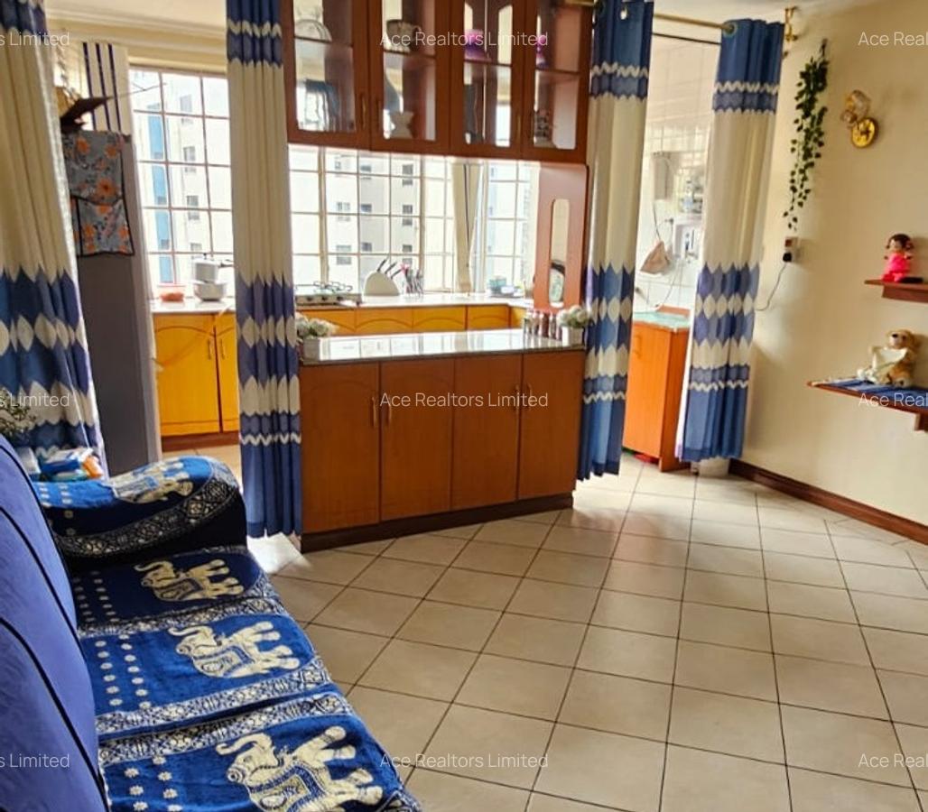 2 Bed Apartment with En Suite at Laxmi Apartments - 8