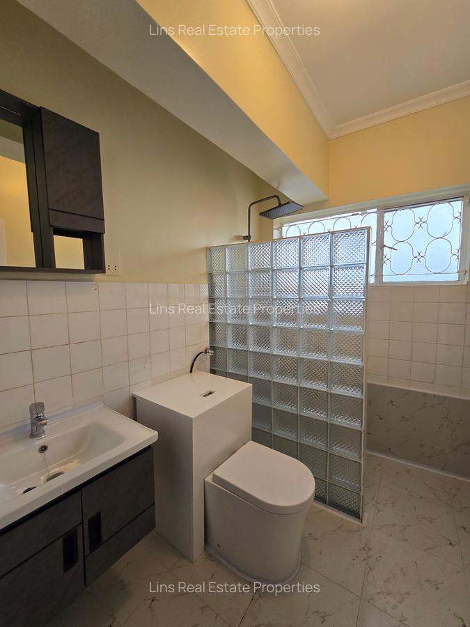 4 Bed House with En Suite in Gigiri - 14