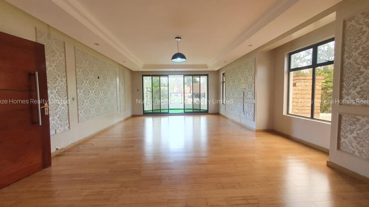 5 Bed Townhouse with En Suite in Lavington - 5