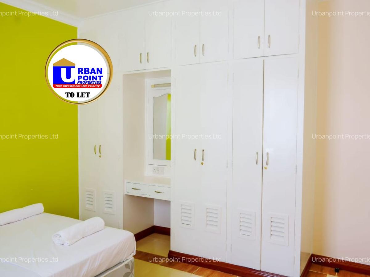 Serviced 2 Bed Apartment with En Suite in Nyali Area - 3