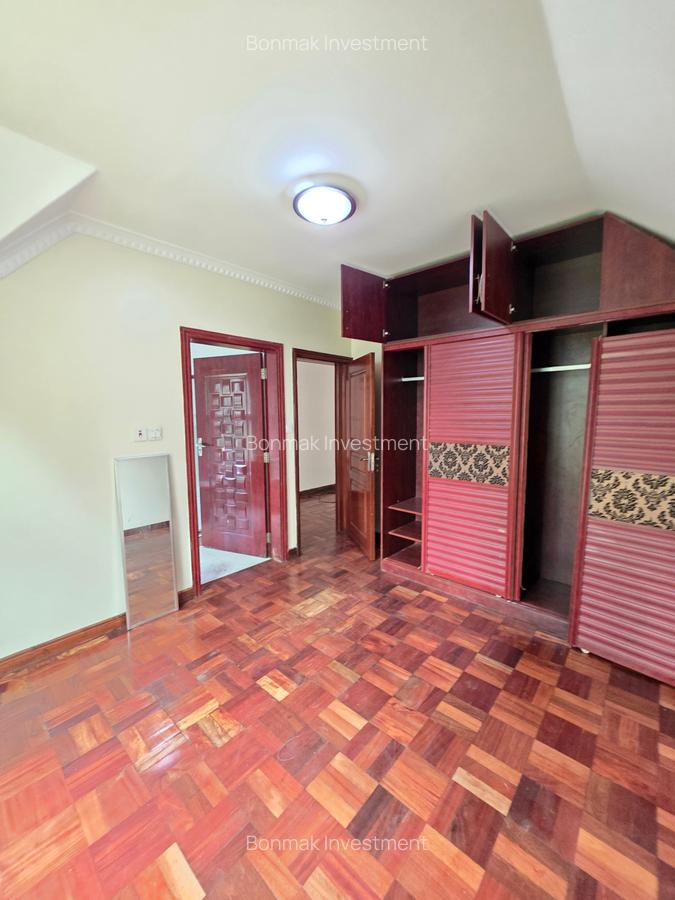 4 Bed Townhouse with En Suite at Lavington Green - 12