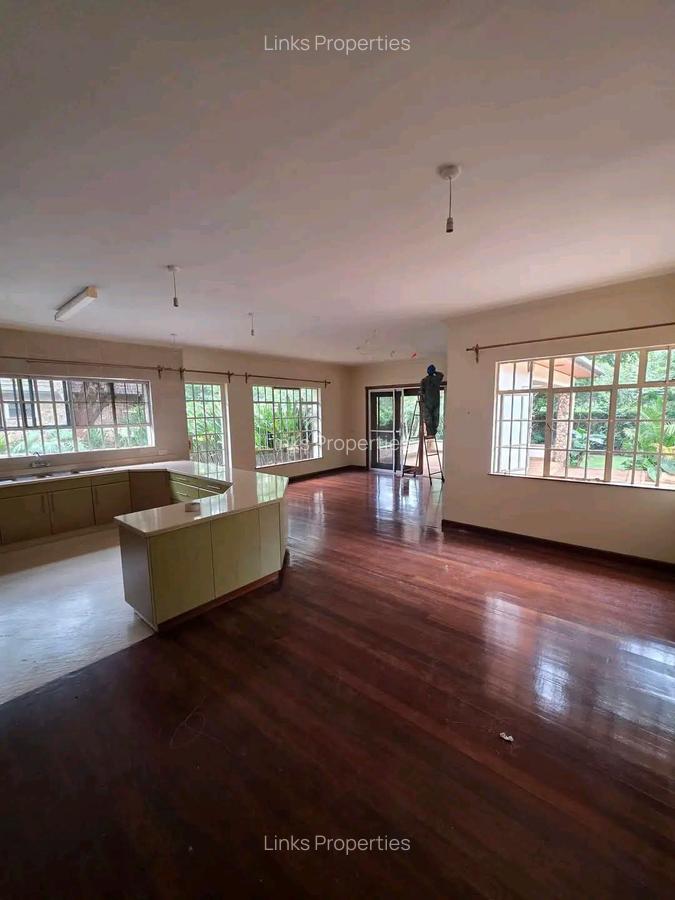 3 Bed Townhouse with En Suite at Karen - 5