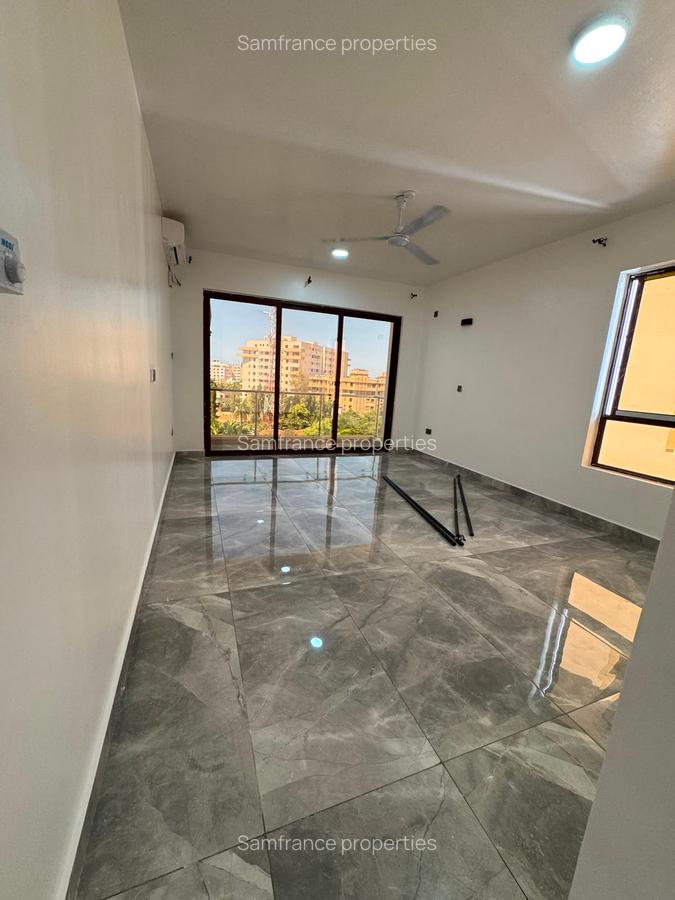 Serviced 3 Bed Apartment with En Suite at Mount Kenya Road - 8
