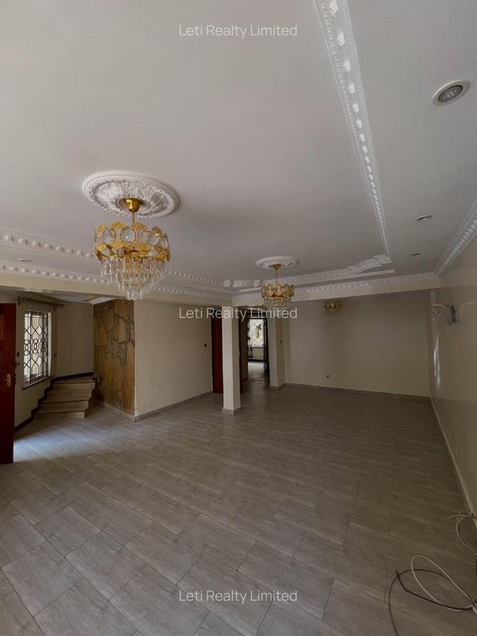 5 Bed Townhouse with En Suite in Lavington - 8