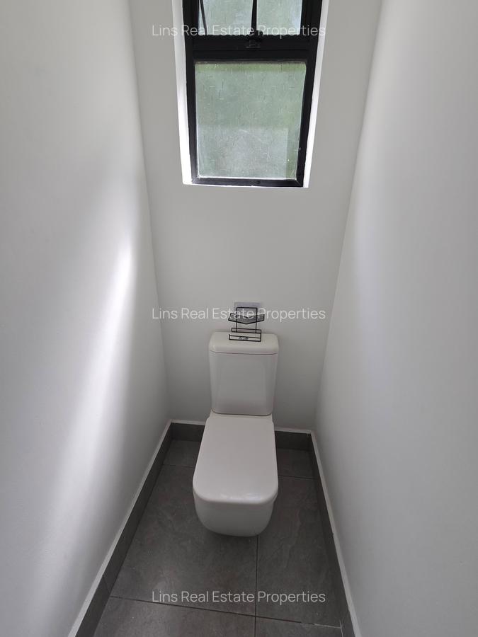 1 Bed House with En Suite in Spring Valley - 10