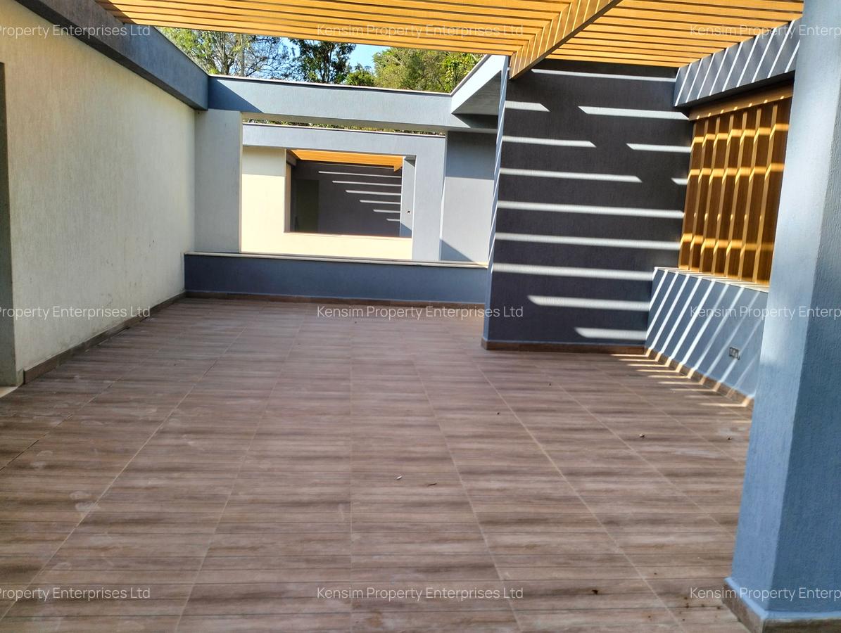 5 Bed Townhouse with En Suite in Lavington - 13