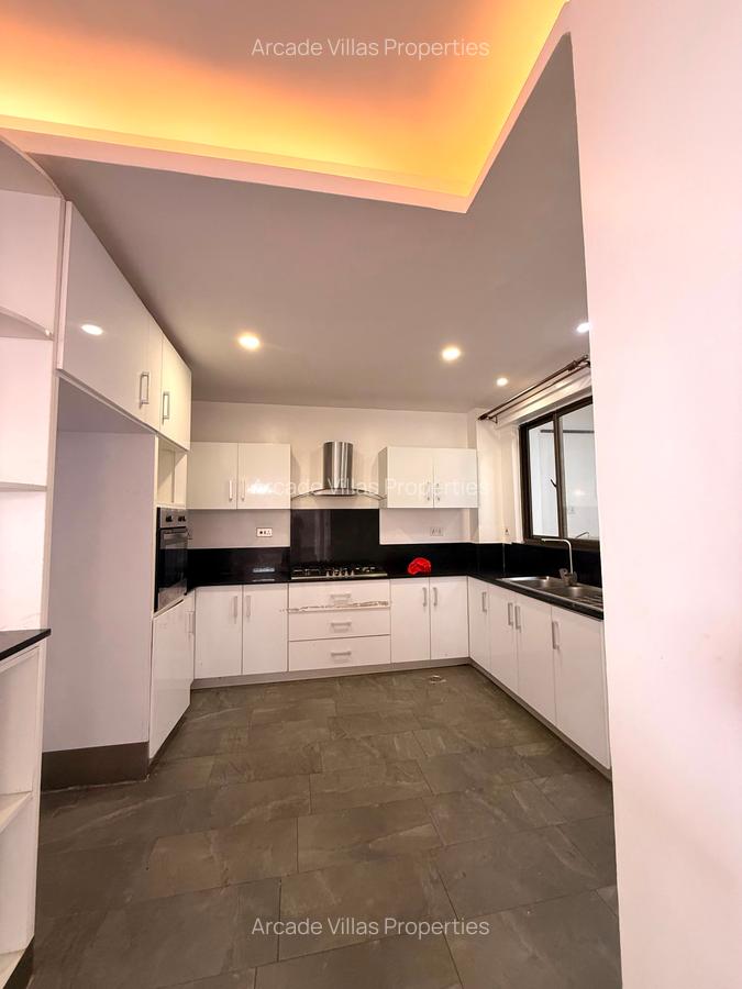 3 Bed Apartment with En Suite in Kileleshwa - 3