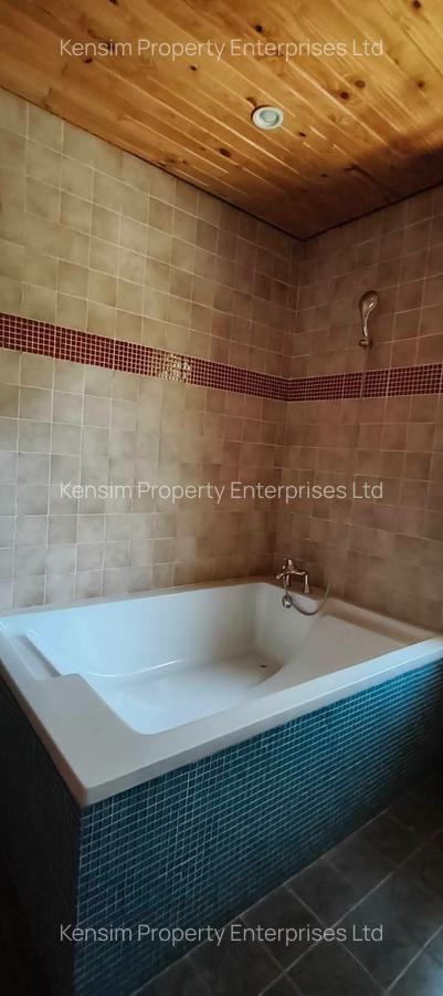 5 Bed Townhouse with En Suite in Rosslyn - 13