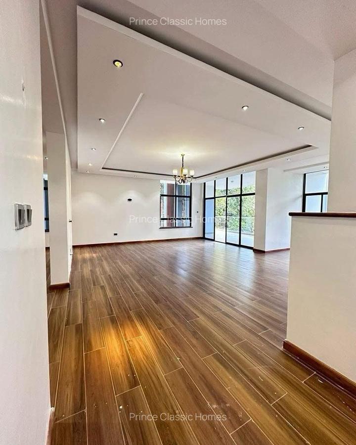 4 Bed Townhouse with En Suite in Karen - 2