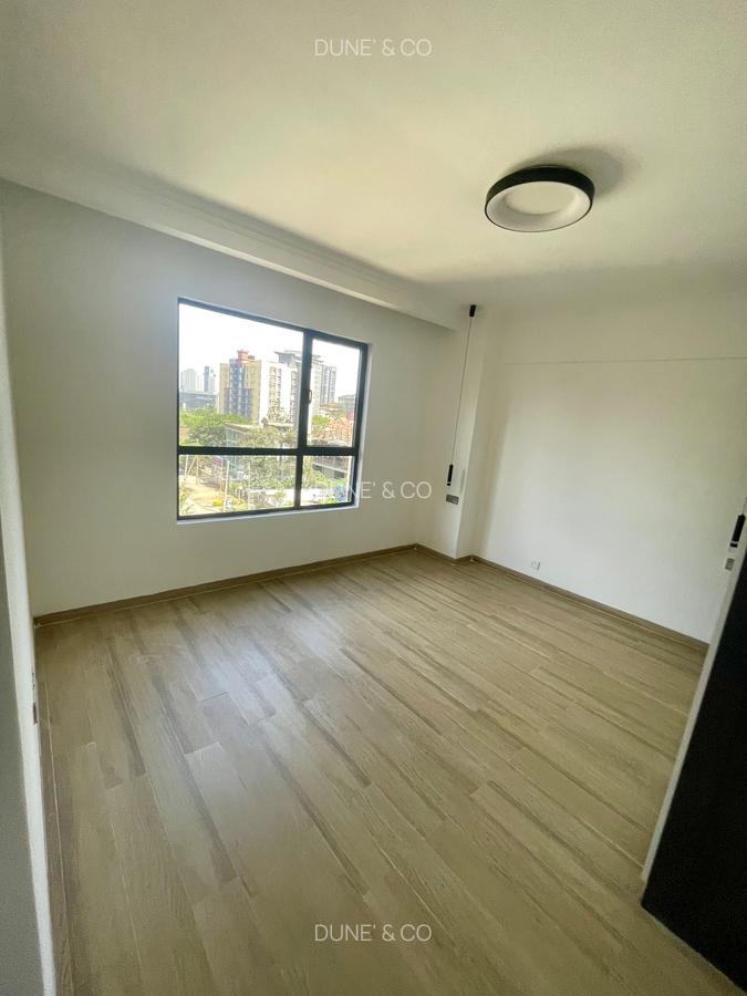 Serviced 2 Bed Apartment with En Suite in Westlands Area - 18
