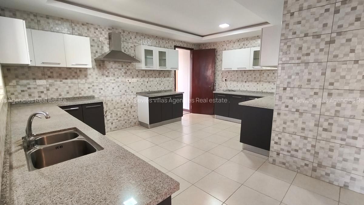 5 Bed Apartment with En Suite at General Mathenge - 9