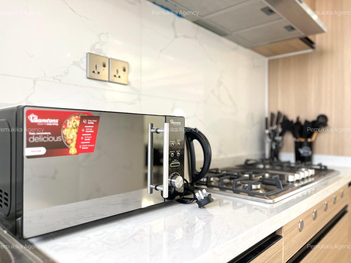 Serviced 3 Bed Apartment with En Suite in Riverside - 4