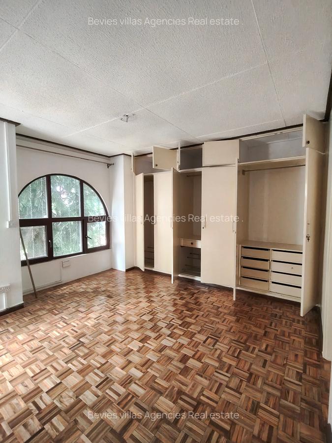 4 Bed Townhouse with En Suite at Kileleshwa - 10