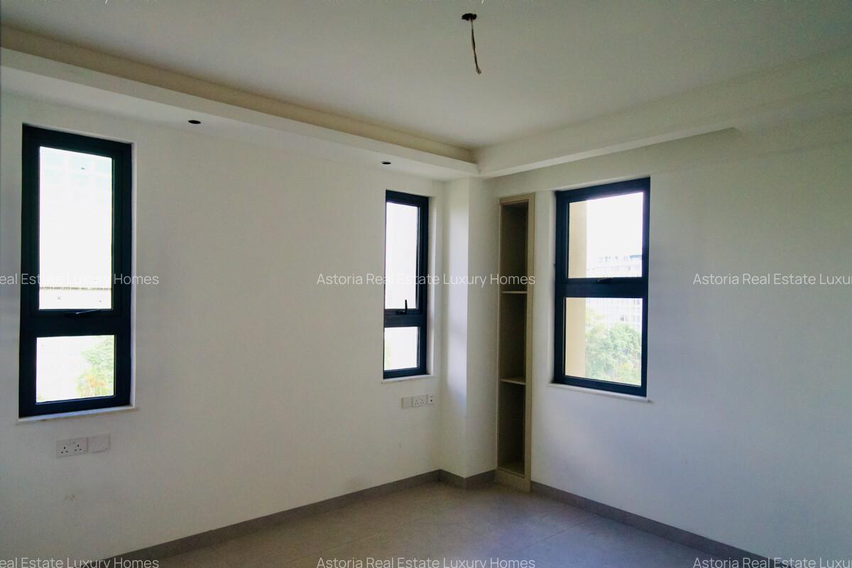 2 Bed Apartment with En Suite at 2026-401 - 16