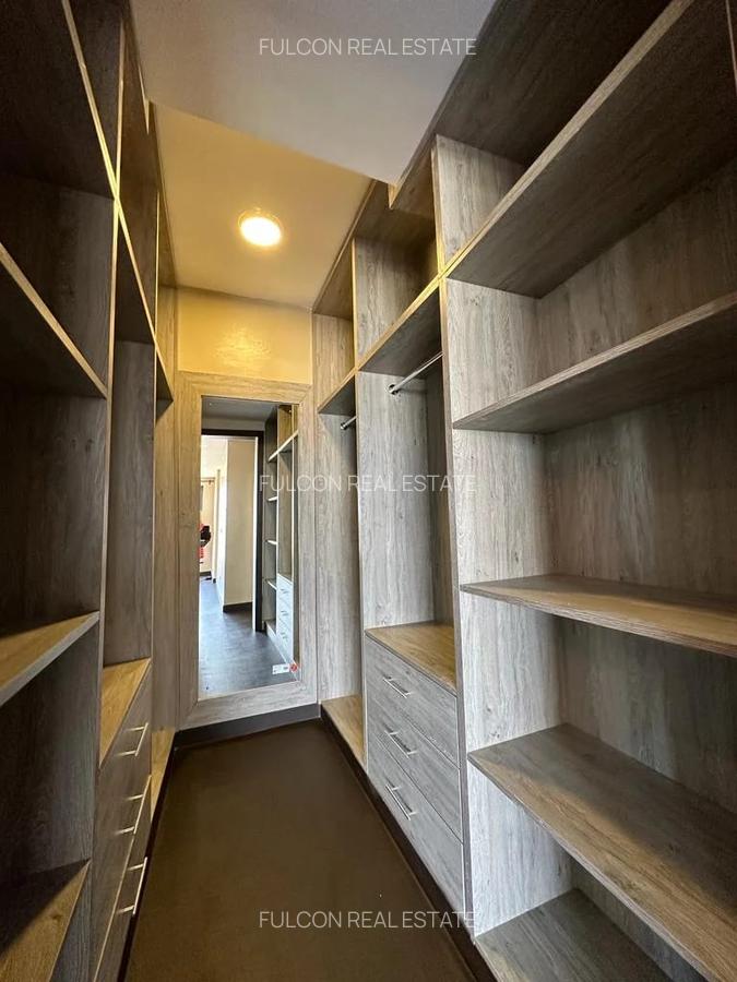 4 Bed Apartment with En Suite in Lavington - 8