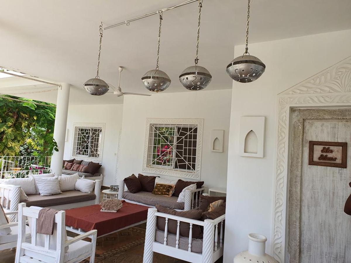 4 Bed Villa with En Suite in Malindi - 5