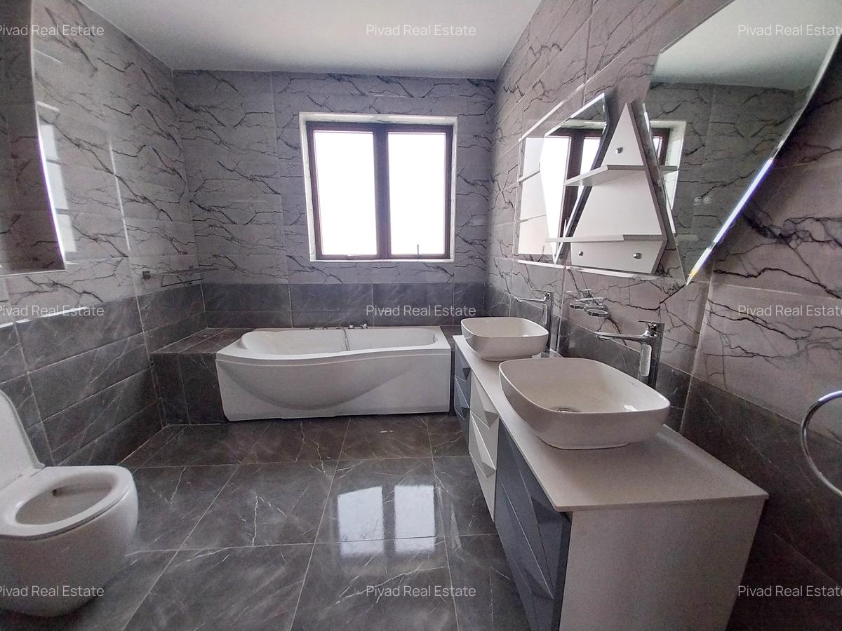 4 Bed Townhouse with Swimming Pool in Runda - 9