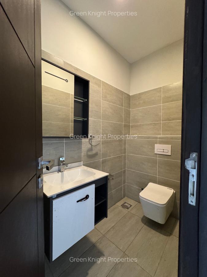 Serviced 3 Bed Apartment with En Suite in Riverside - 12