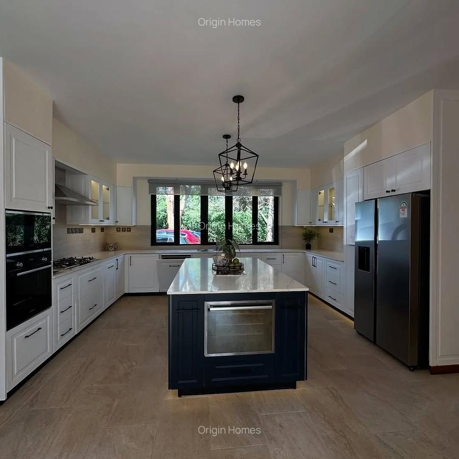 5 Bed House with En Suite at Runda - 18