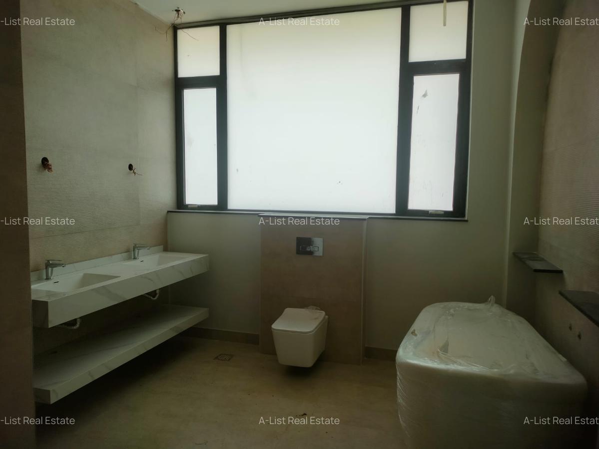 6 Bed House with En Suite at Nyari - 6