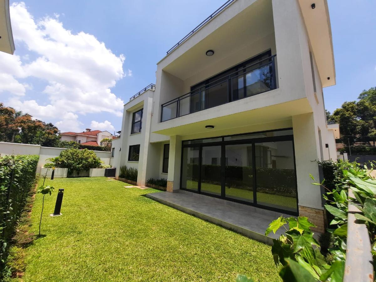 5 Bed Townhouse with En Suite in Lavington - 1