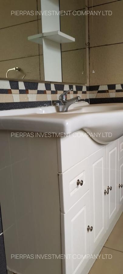 5 Bed Townhouse with En Suite in Spring Valley - 9