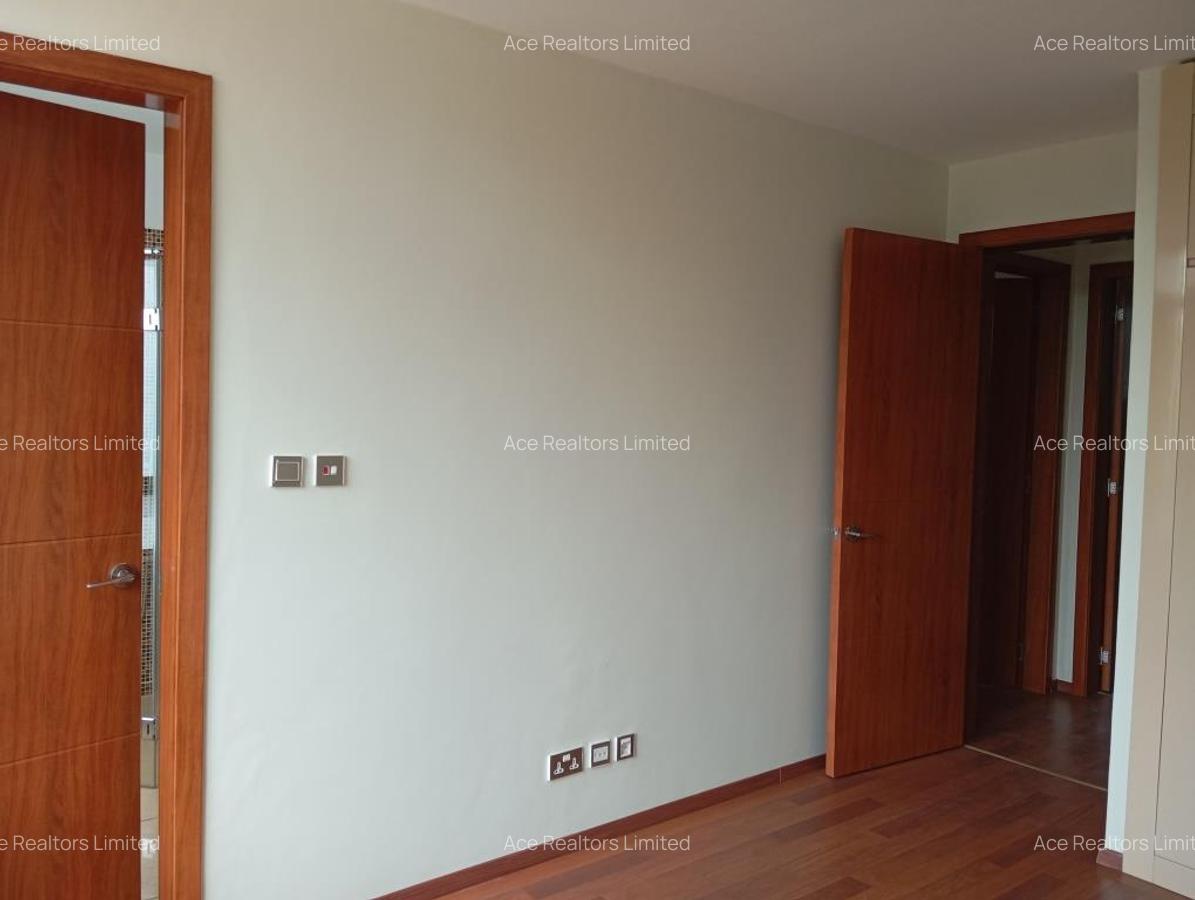 3 Bed Apartment with En Suite at 6Th Parklands Avenue - 8