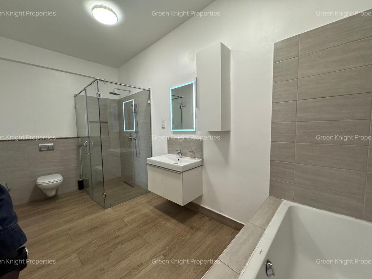 Serviced 3 Bed Apartment with En Suite in Westlands Area - 10