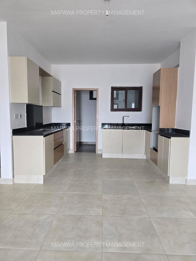 3 Bed Apartment with En Suite in Parklands - 1