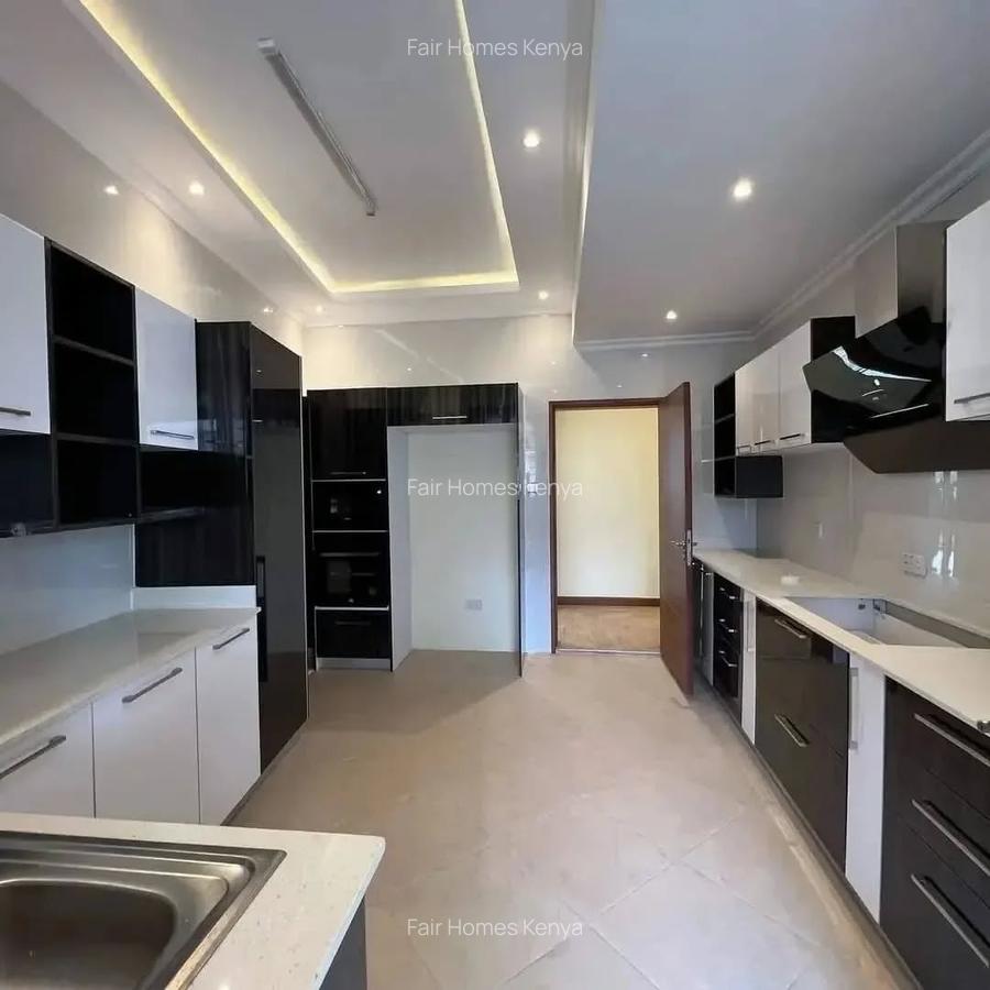 3 Bed Apartment with En Suite at Nyeri Road - 3