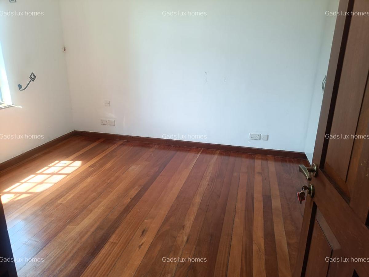 4 Bed Villa with En Suite at Runda - 15