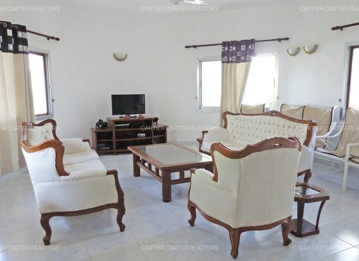 4 Bed Villa with En Suite in Watamu - 11