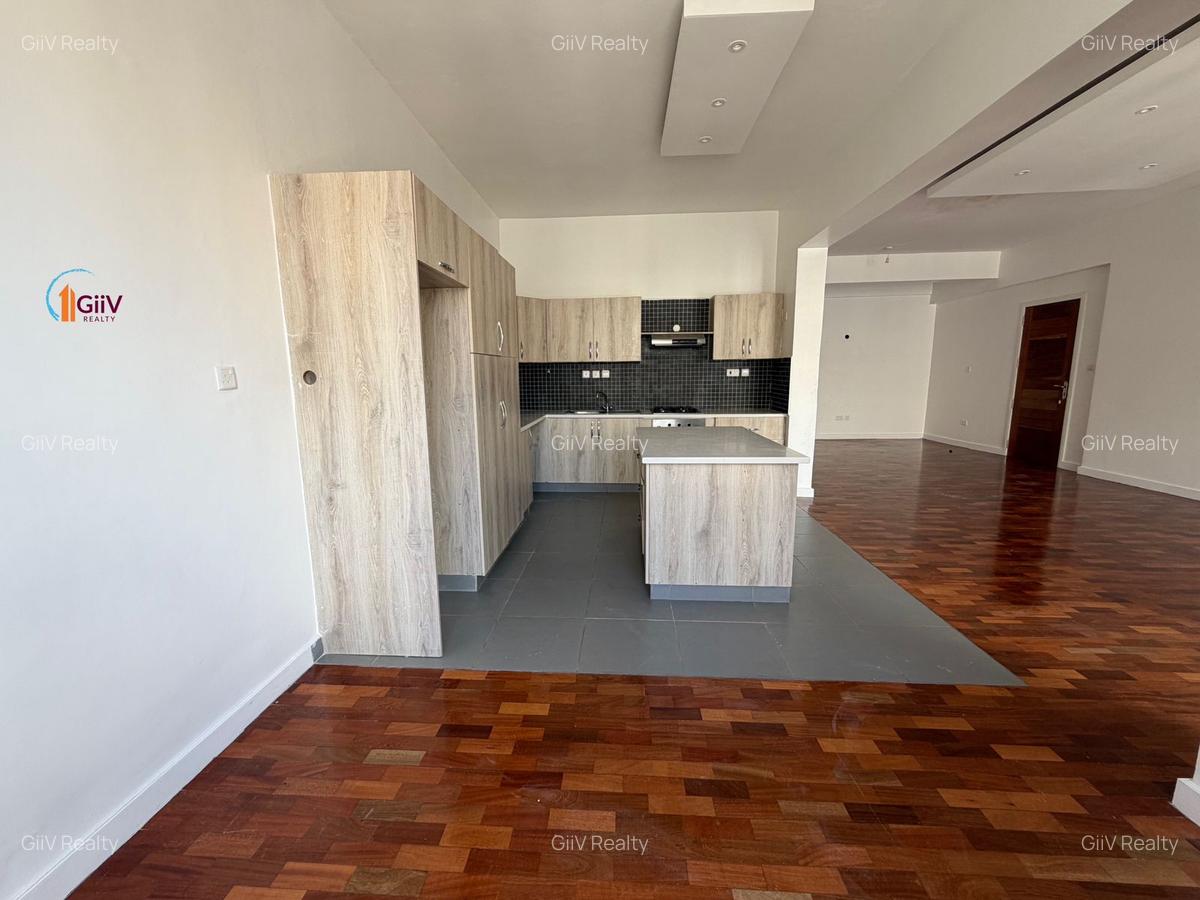 2 Bed Apartment with En Suite in Kilimani - 4